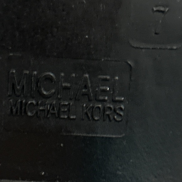 Women’s Michael Kors Black Patent Leather Boots w / Logo Backstrap, Size 7. - Picture 5 of 9